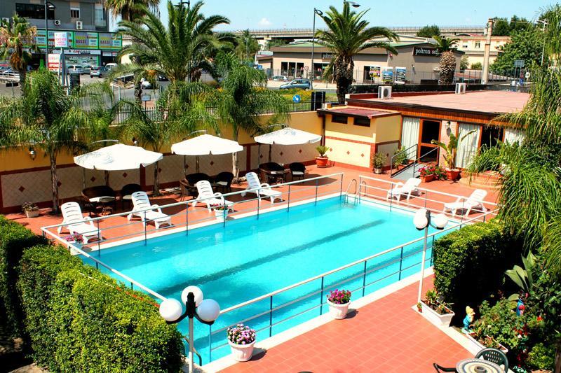 Hotel La Villa Misterbianco Dış mekan fotoğraf